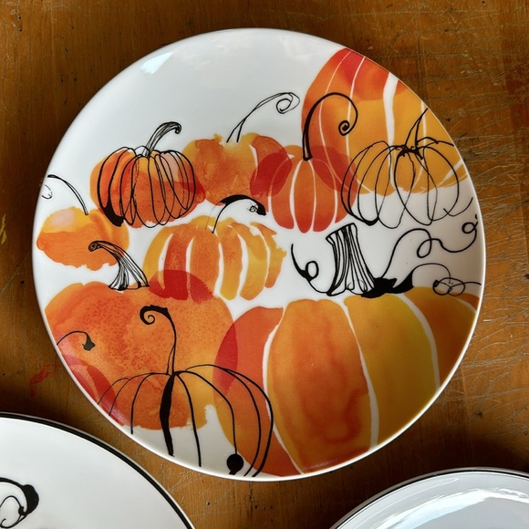 Prima pumpkin/fall graphic set of 3 appetizer/display plates - Picture 3 of 4